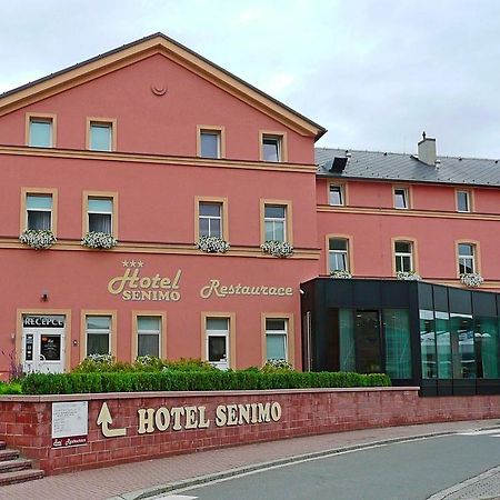 Hotel Senimo Ołomuniec Zewnętrze zdjęcie