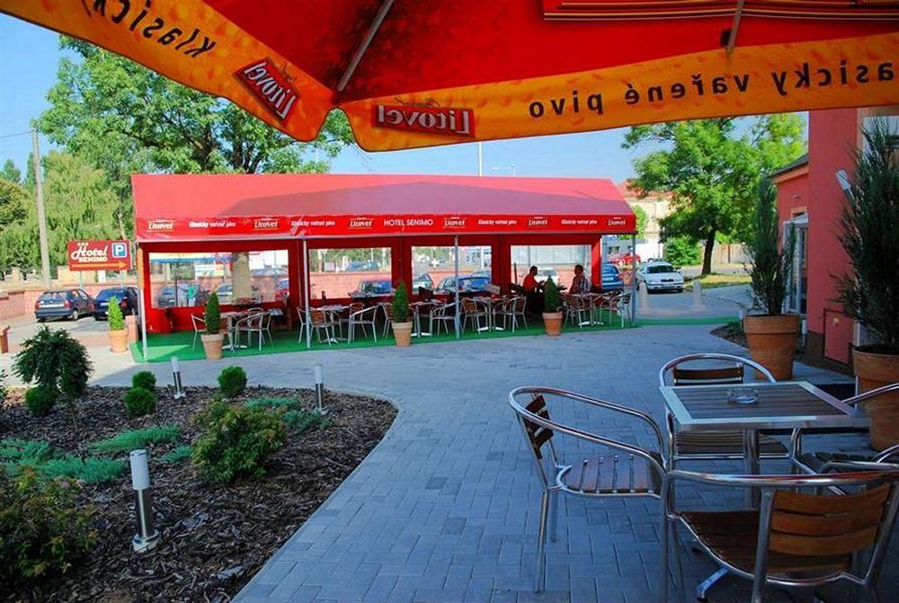 Hotel Senimo Ołomuniec Zewnętrze zdjęcie