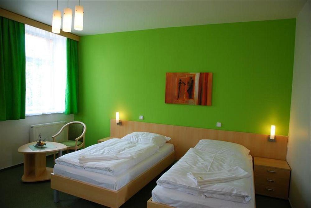 Hotel Senimo Ołomuniec Zewnętrze zdjęcie