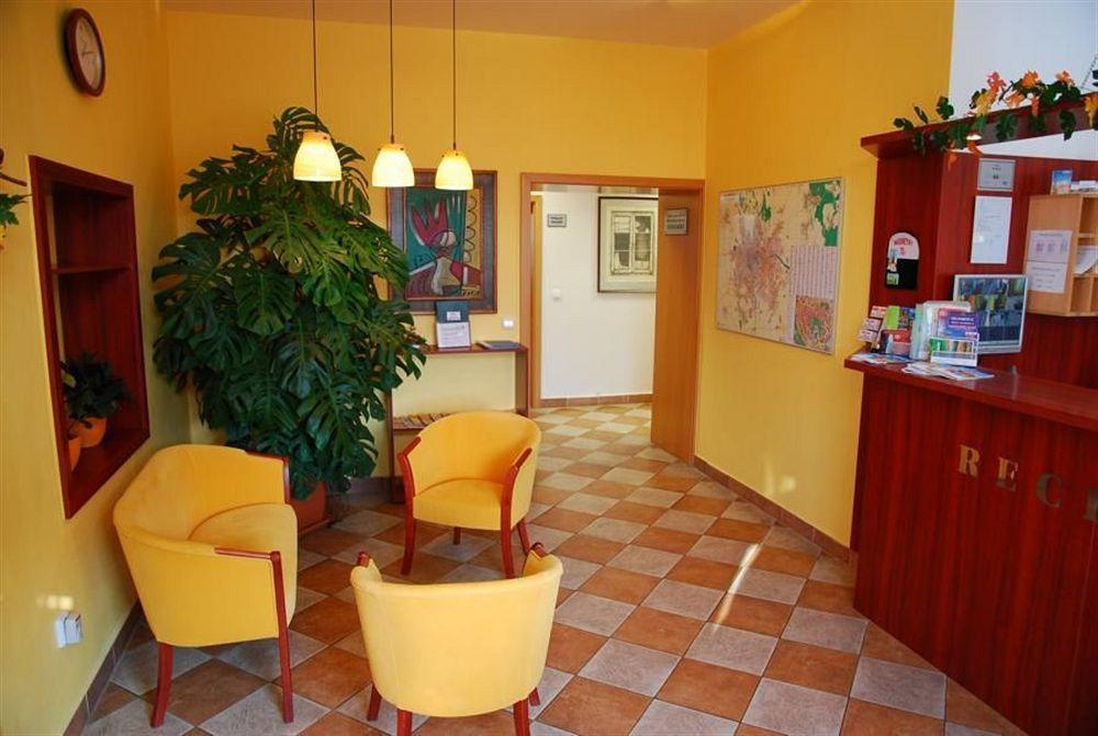 Hotel Senimo Ołomuniec Zewnętrze zdjęcie